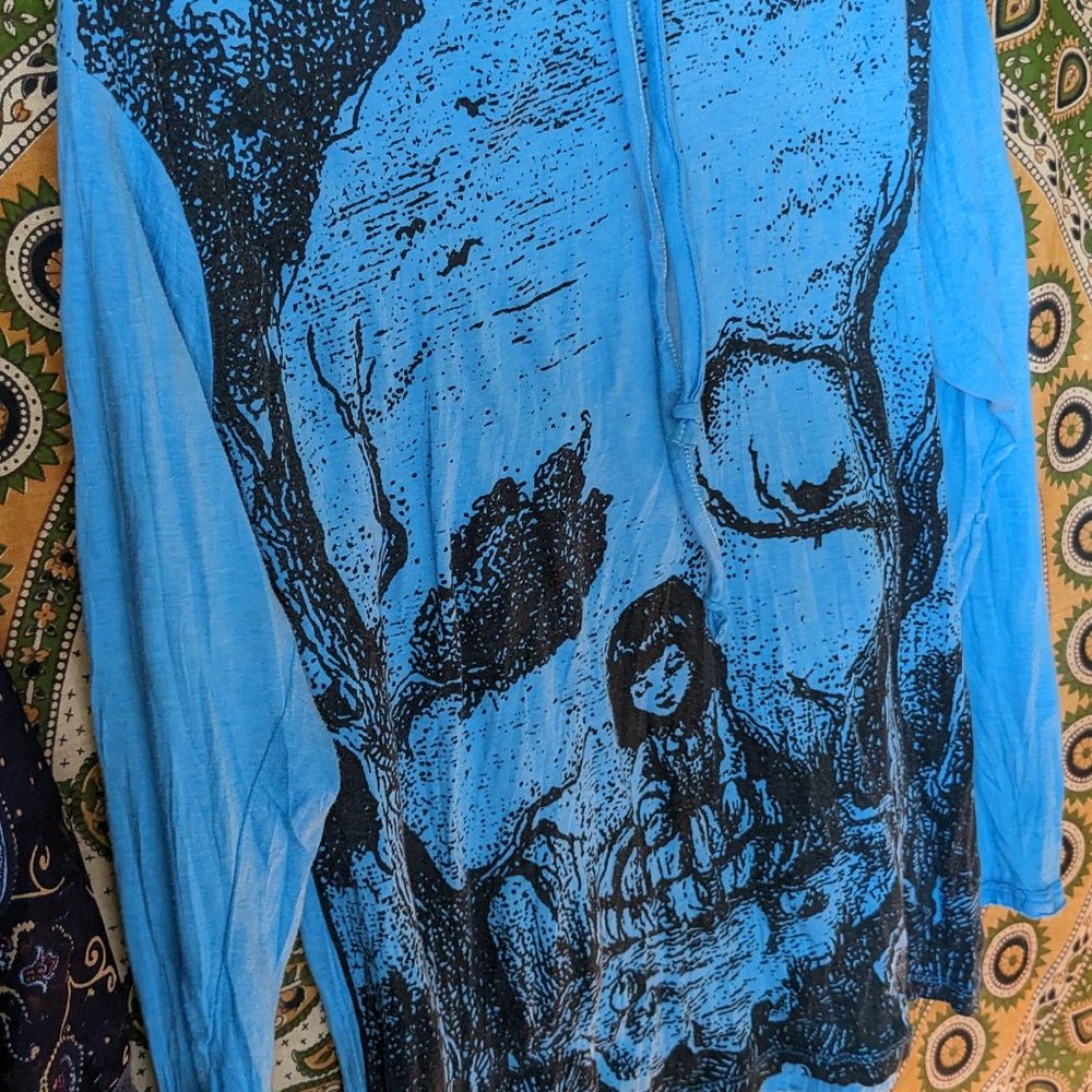 Sure design long sleeve pullover hoodie Men's Small